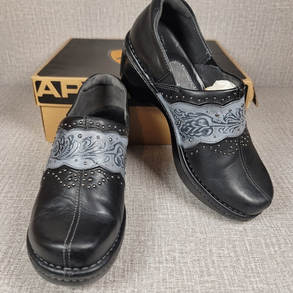 NEW Ariat Ashland Black Gray Leather Clogs Women's Size 9.5 Shoes - Picture 1 of 11